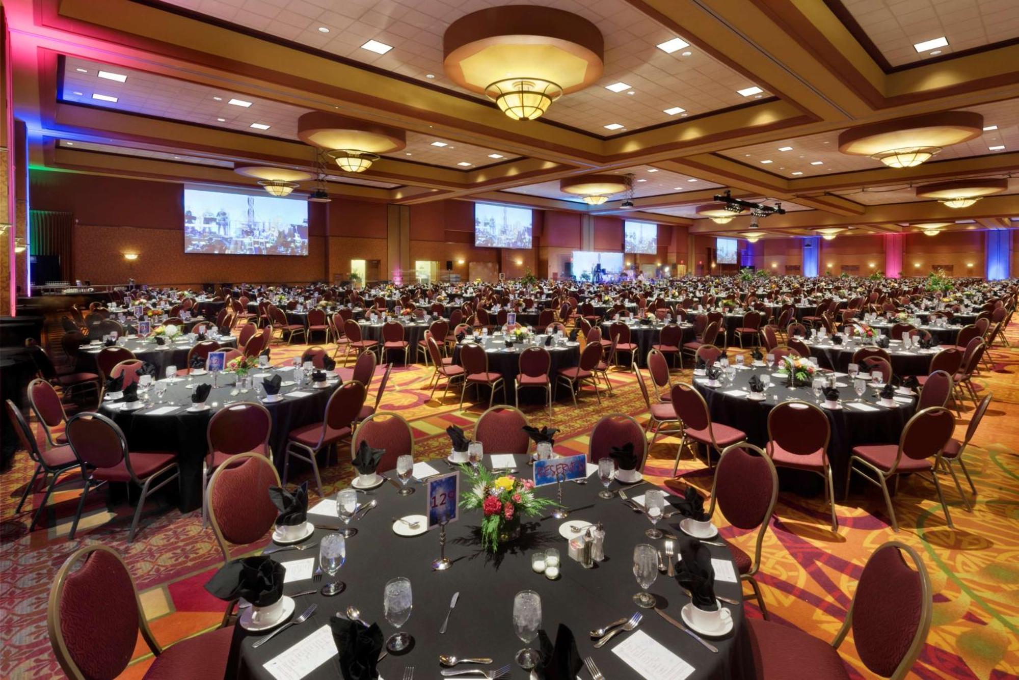 Embassy Suites Omaha- La Vista/ Hotel & Conference Center Exterior photo